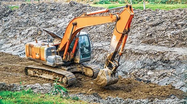 Как проверить наличие воды в экскаваторах в сезон дождей и как с этим бороться