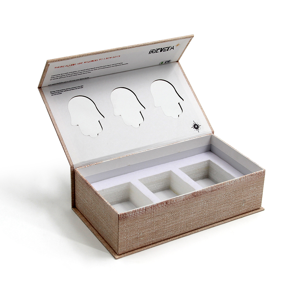 Китай Картонная коробка для упаковки бутылок с напитками, роскошная жесткая подарочная коробка с клапаном и ПВХ-окном - Гуанчжоуское ООО по печатанию “И Сэнь”