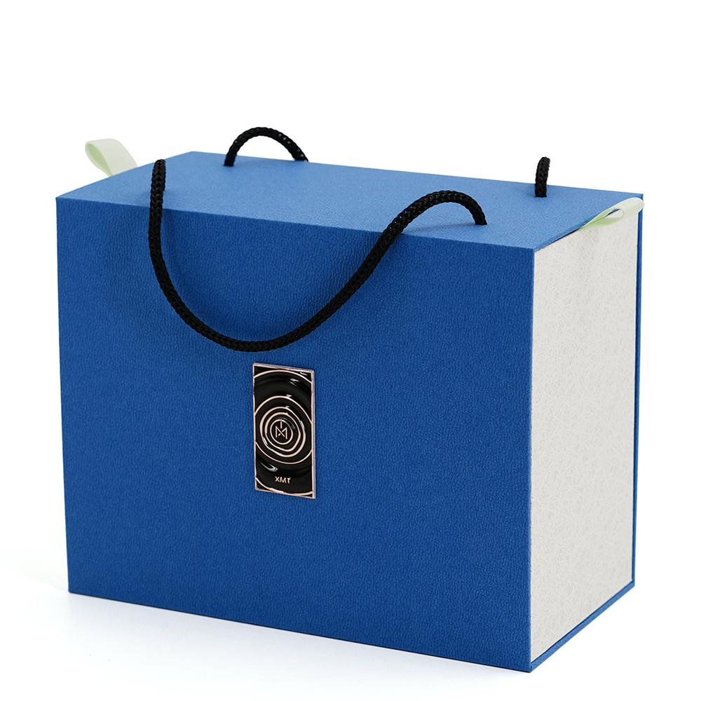 Китай Уникальная картонная упаковочная коробка с индивидуальным логотипом, двустворчатой ​​боковой дверцей, подарочная коробка класса люкс из экологически чистой бумаги с ручкой. - Гуанчжоуское ООО по печатанию “И Сэнь”