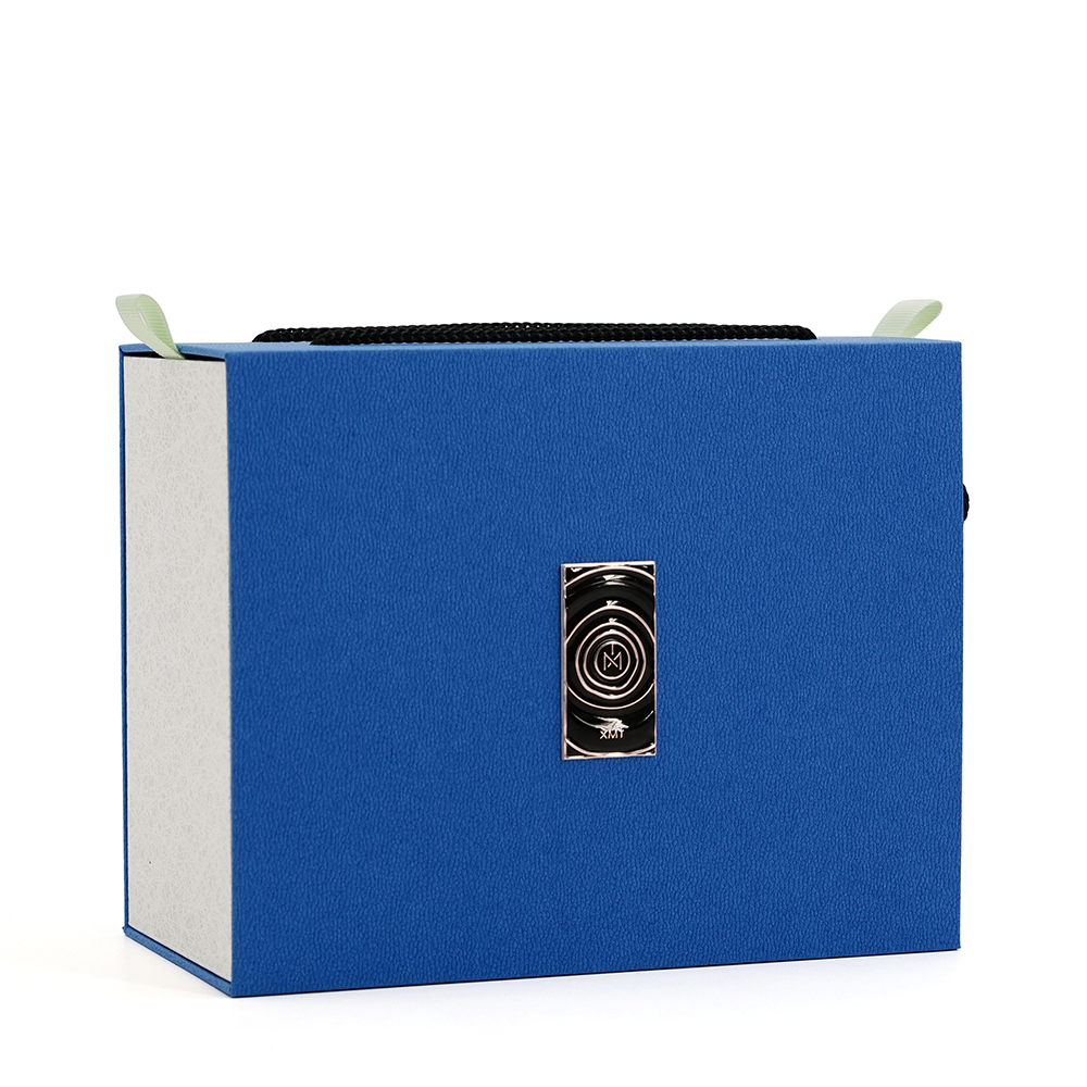 Китай Уникальная картонная упаковочная коробка с индивидуальным логотипом, двустворчатой ​​боковой дверцей, подарочная коробка класса люкс из экологически чистой бумаги с ручкой. - Гуанчжоуское ООО по печатанию “И Сэнь”