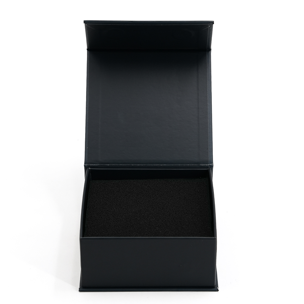 Китай Подарочная коробка для свечей с индивидуальным логотипом, изготовленная на заказ, с магнитной застежкой, из высококачественной перерабатываемой бумаги. - Гуанчжоуское ООО по печатанию “И Сэнь”