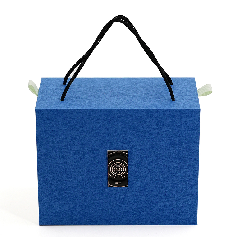 Китай Уникальная картонная упаковочная коробка с индивидуальным логотипом, двустворчатой ​​боковой дверцей, подарочная коробка класса люкс из экологически чистой бумаги с ручкой. - Гуанчжоуское ООО по печатанию “И Сэнь”