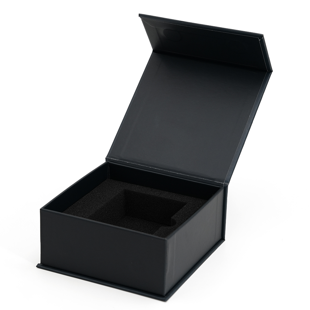 Китай Подарочная коробка для свечей с индивидуальным логотипом, изготовленная на заказ, с магнитной застежкой, из высококачественной перерабатываемой бумаги. - Гуанчжоуское ООО по печатанию “И Сэнь”