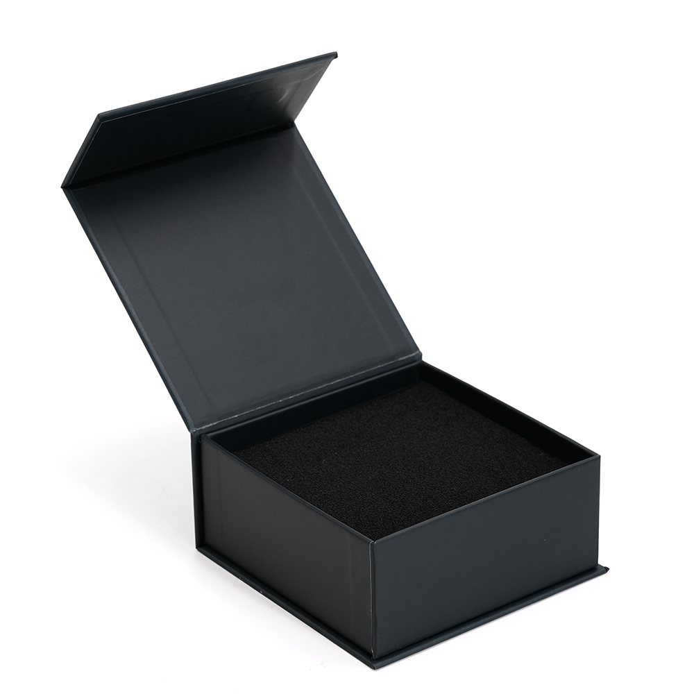 Китай Подарочная коробка для свечей с индивидуальным логотипом, изготовленная на заказ, с магнитной застежкой, из высококачественной перерабатываемой бумаги. - Гуанчжоуское ООО по печатанию “И Сэнь”