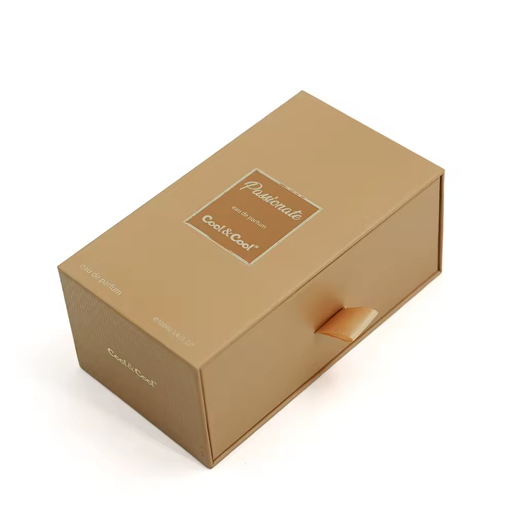 Китай Пустая коробка для духов объемом 100 мл с индивидуальным логотипом, высококачественная картонная подарочная коробка с выдвижным механизмом и вставкой из ЭВА. - Гуанчжоуское ООО по печатанию “И Сэнь”