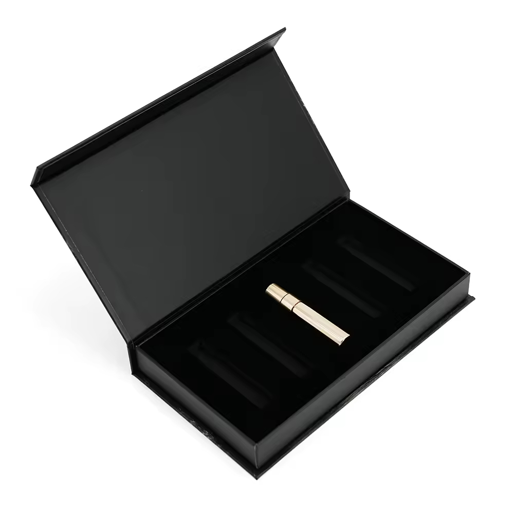 Китай Картонная упаковочная коробка с магнитной застежкой и логотипом, подарочная коробка для пробников элитной косметики и парфюмерии. - Гуанчжоуское ООО по печатанию “И Сэнь”