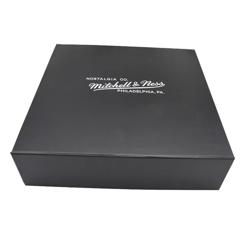 Китай Оптовые индивидуальные складные подарочные коробки из перерабатываемой бумаги, магнитные коробки, роскошные картонные упаковочные коробки с крышкой с магнитным замком - Гуанчжоуское ООО по печатанию “И Сэнь”