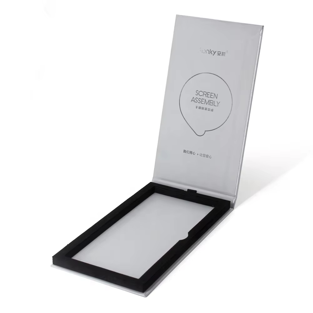 Китай Тонкая картонная коробка-витрина с отверстием для подвешивания, упаковочная картонная коробка для защиты экрана мобильного телефона - Гуанчжоуское ООО по печатанию “И Сэнь”