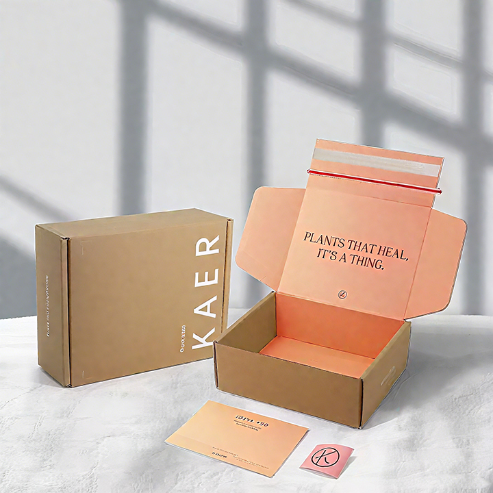 Крафт-бумага против картона: что более экологично?