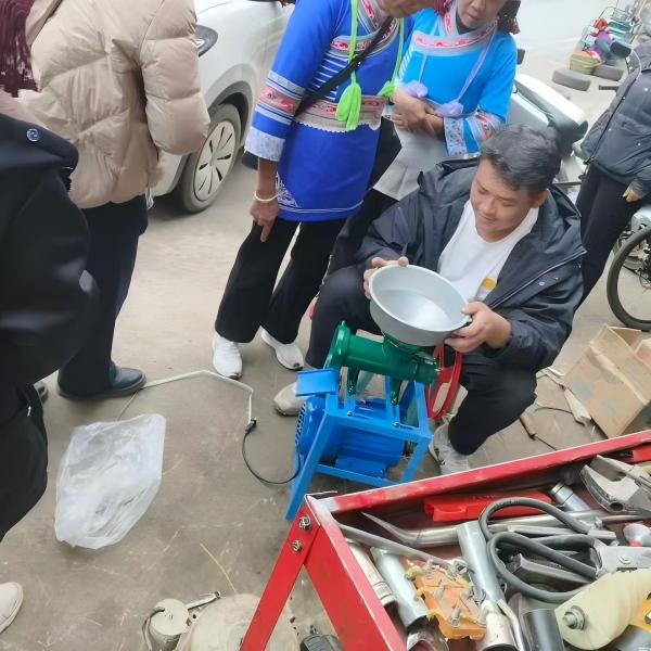 Обслуживание без дистанционных контактов, душевная установка – выездная установка и отладка оборудования розничными продавцами получили высокую оценку фермеров