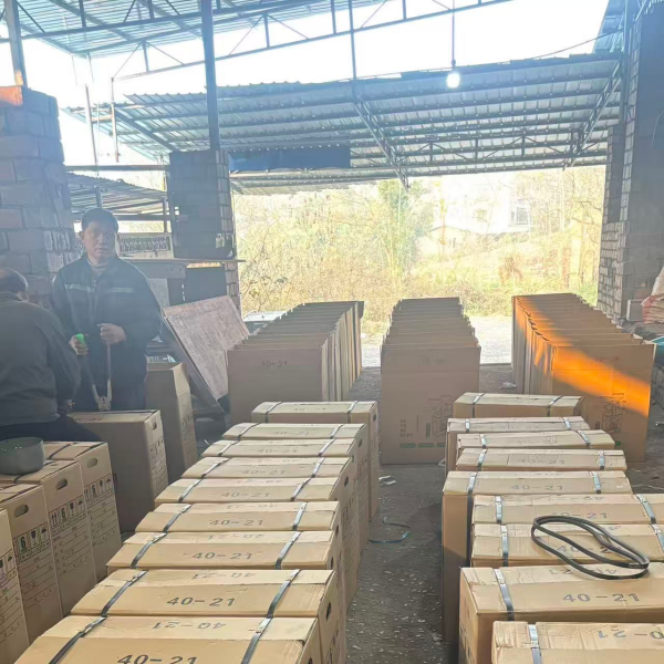 В город Аньшунь, провинция Гуйчжоу, доставлена ​​партия сельскохозяйственной техники для поддержки весенней вспашки и посева на юго-западе Китая.