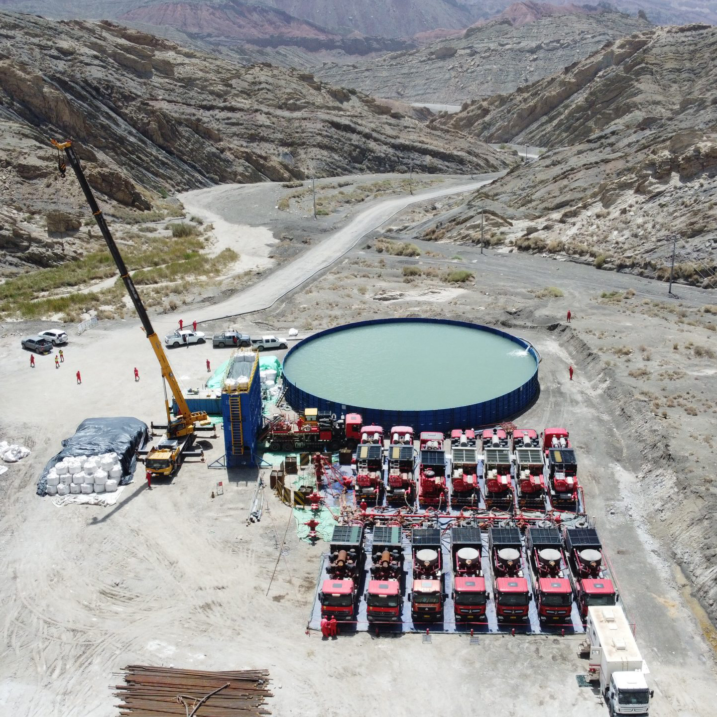 Компания «PETROKH» успешно провела крупнообъёмный гидроразрыв пласта в Синьцзяне для эффективной разработки метаноугольного газа