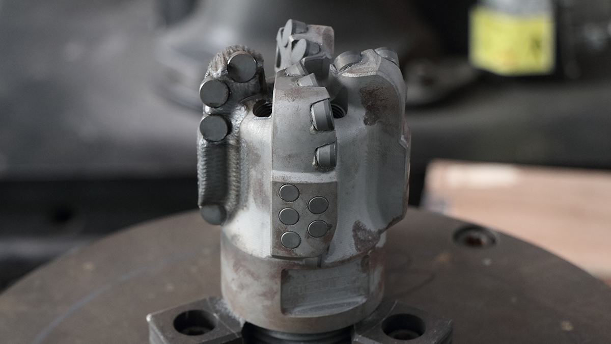 Как технология лазерной наплавки переопределяет долговечность и эффективность бурения PDC-долот