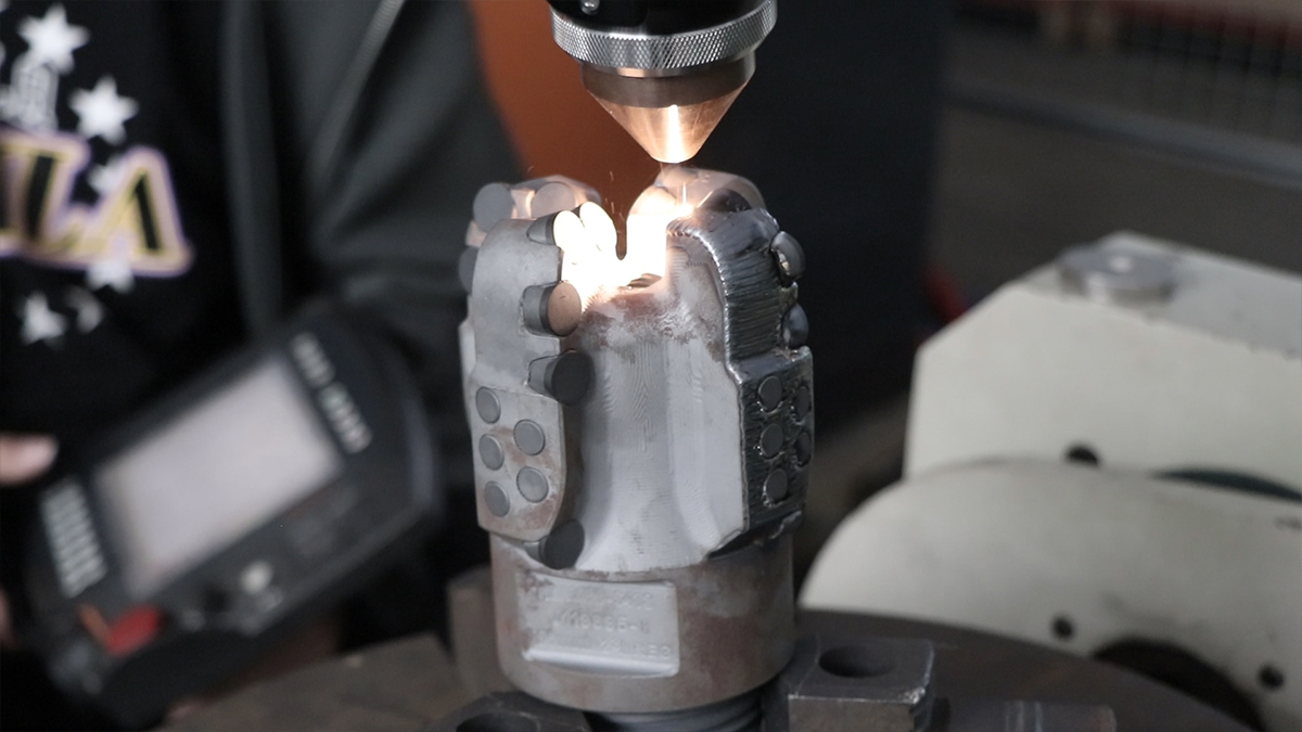 Схема технологии лазерной наплавки для PDC долот