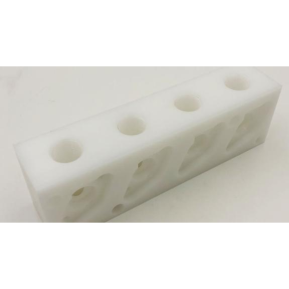 Пластиковые детали, детали из полиоксиметилена (POM), ручная пластина