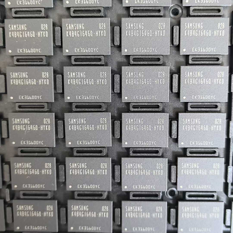 частица памяти SAMSUNG-K4B4G1646Q-HYK0
