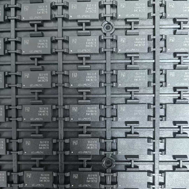 частица памяти SAMSUNG(K4A8G165WC-BCTD)