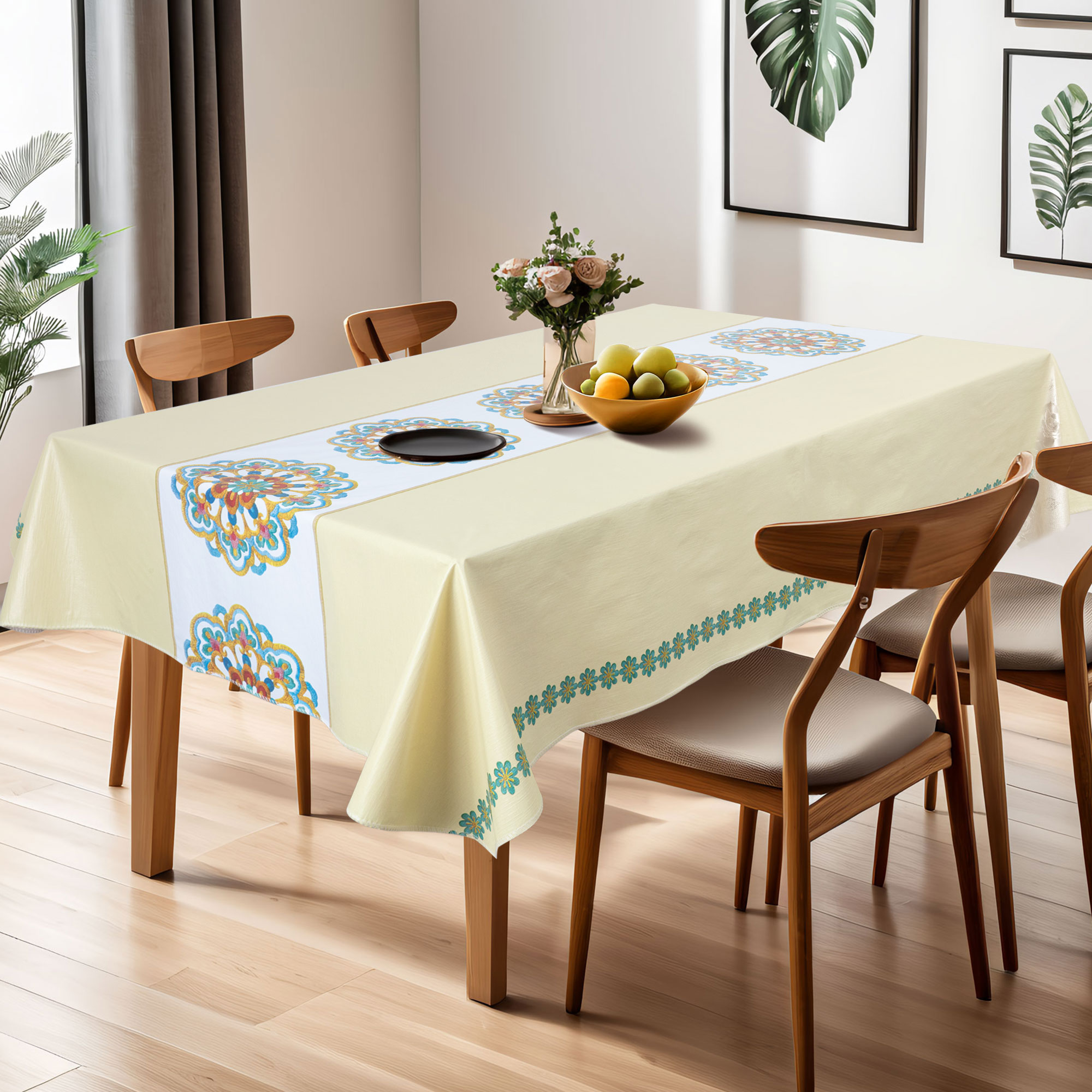 Прямоугольная скатерть PVC бежевого цвета с синими цветами