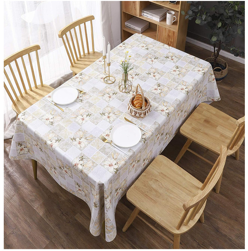 Скатерть ПВХ прямоугольная с лилиями