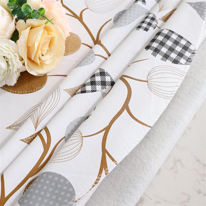 ПВХ-покрывало круглое с листовым узором с оверлоком