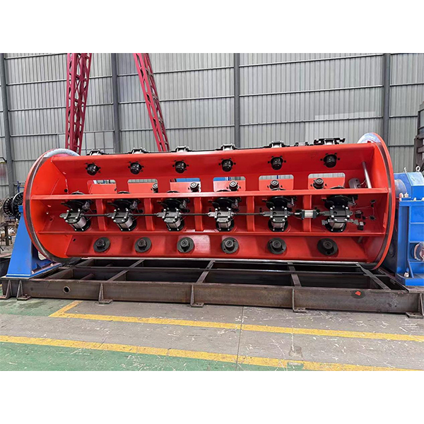 Масштабный запуск! Пятиступенчатая установка для скручивания проволоки JLK630Z помогает российским кабельным компаниям преодолеть проблемы с производственными мощностями и точностью.