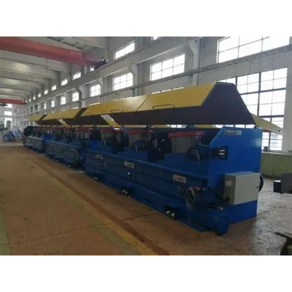 Протяжная машина LHD450/13 Дэян Синьдунган Электротехнические Технологии уверенно вышла на российский рынок, обеспечив местную электротехническую промышленность высокой точностью и эффективностью.