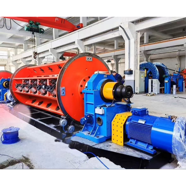 Рамочный скручиватель нашей компании успешно прошел ввод в эксплуатацию на объекте заказчика. Его выдающаяся производительность получила высокую оценку, что способствовало расширению российского рынка.