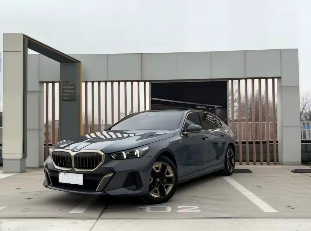 BMW 5 серии 2024 525Li M Sport Package - Huishida Trading