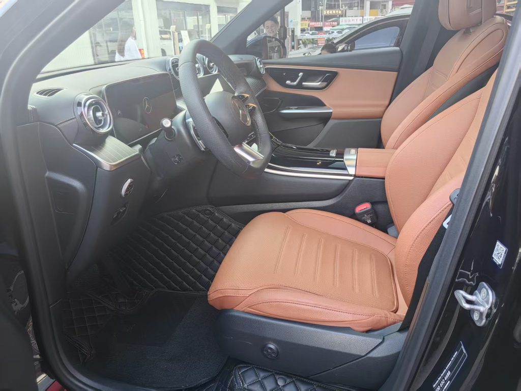 Mercedes-Benz GLC-Class 2023 Facelift GLC 260 L 4MATIC Luxury Edition 7-Seater - Huishida Trading