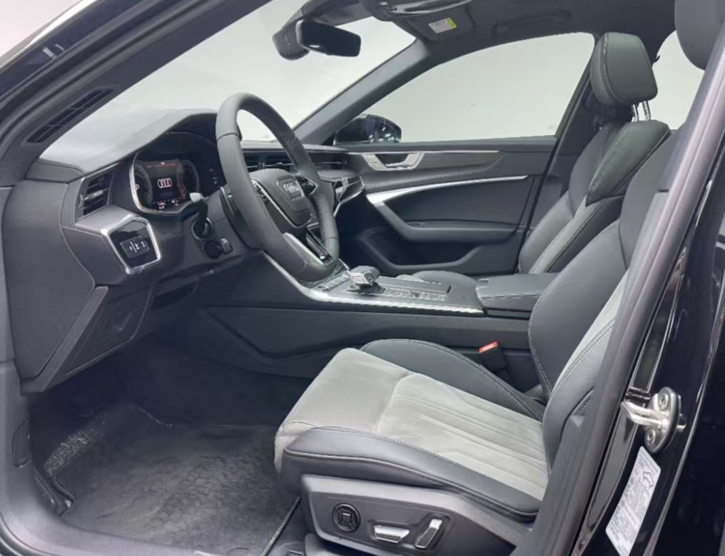 Audi A6L 2023 Facelift 45 TFSI quattro Premium Sport Edition - Huishida Trading