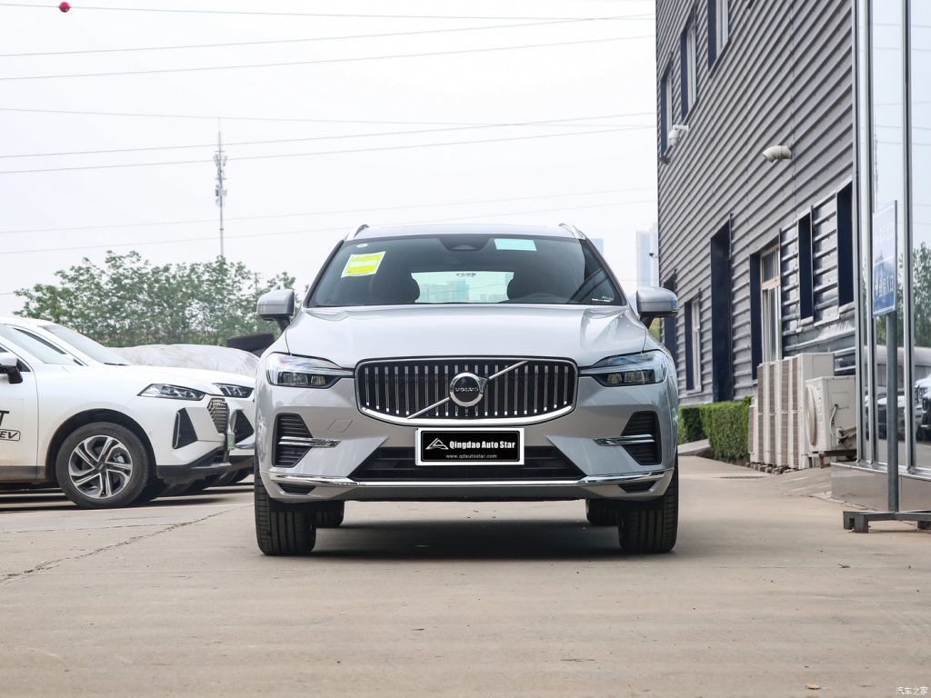 Volvo XC60 2024 B5 4WD Zhiyuan Luxury Edition - Huishida Trading