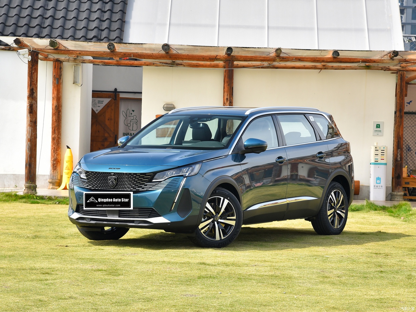 PEUGEOT  5008 2023 Modified 400THP Signature Pride 7-Seater