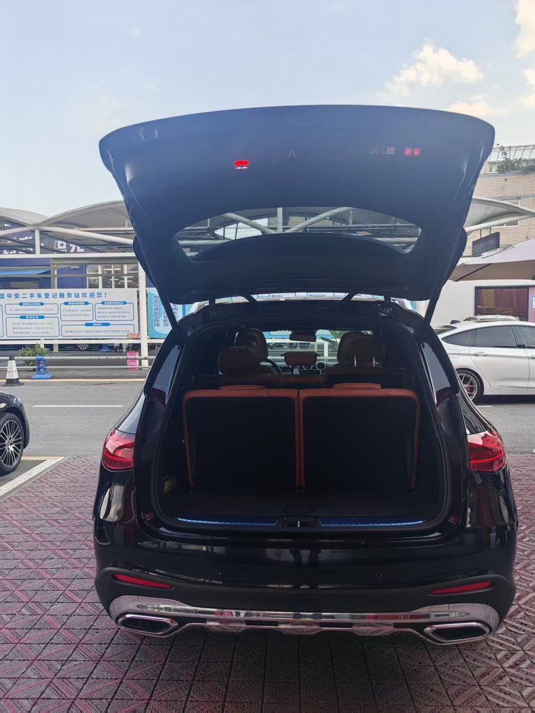 Mercedes-Benz GLC-Class 2023 Facelift GLC 260 L 4MATIC Luxury Edition 7-Seater - Huishida Trading