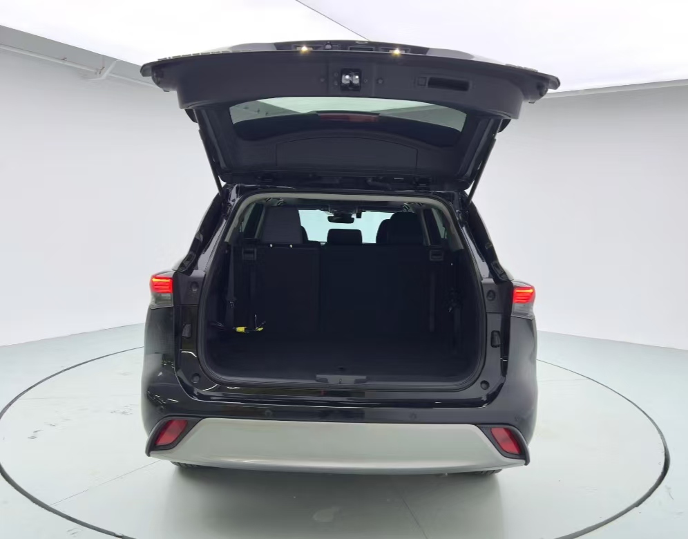 Highlander 2023 2,5 л Hybrid Luxury Edition 4WD 7-местный - Huishida Trading