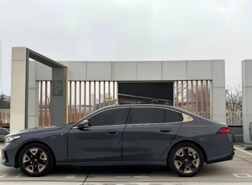 BMW 5 серии 2024 525Li M Sport Package - Huishida Trading