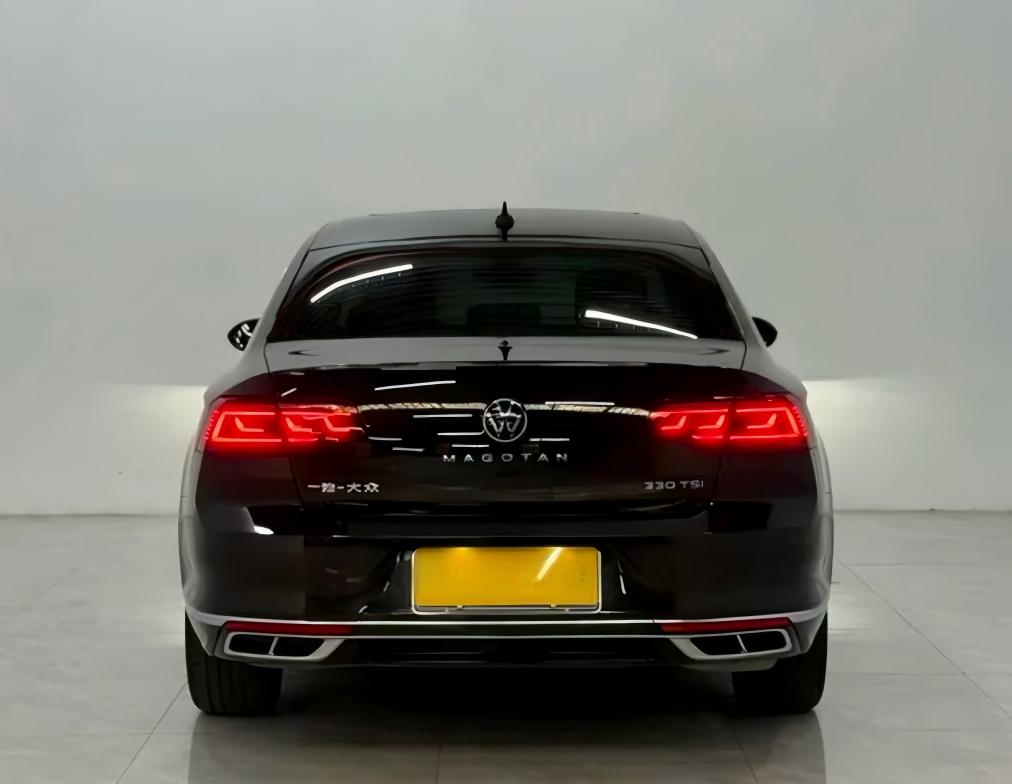 Magotan 2023 2-миллионная юбилейная версия 330TSI DSG Luxury - Huishida Trading