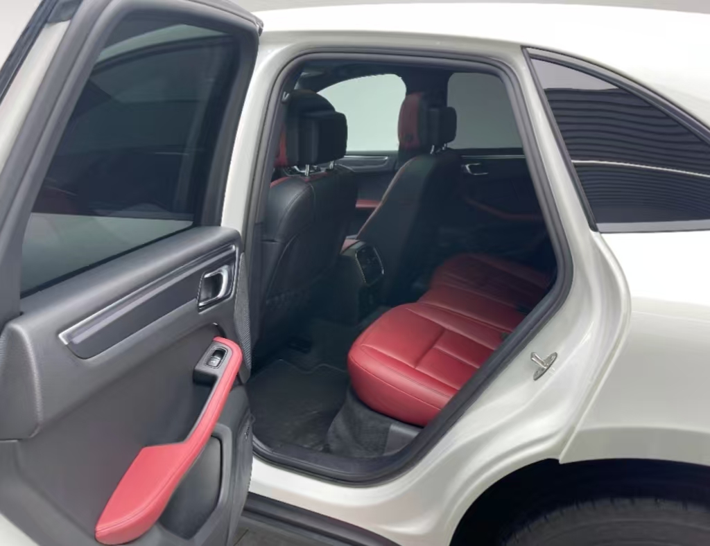 Macan 2023 Модель Macan 2.0T - Huishida Trading