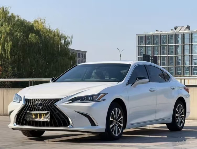 Lexus ES 2024 200 Premium Edition