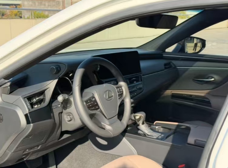 Lexus ES 2024 200 Premium Edition - Huishida Trading