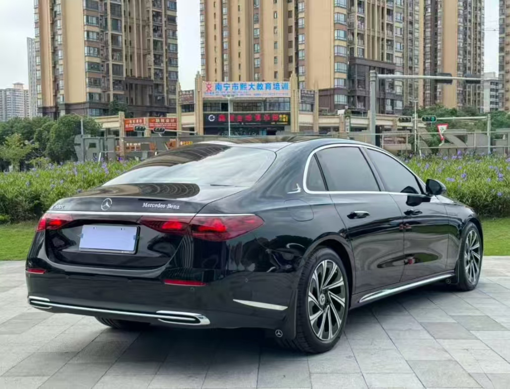 Mercedes-Benz E-Class 2025 E 300L Luxury Sedan - Huishida Trading