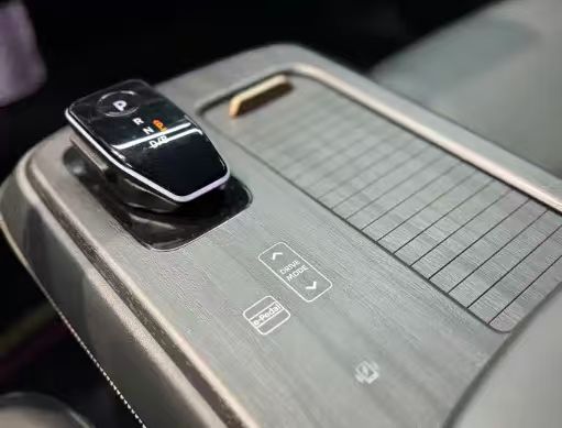 NISSAN ARIYA 2023 Модель 500 - Huishida Trading