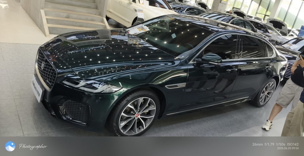 Jaguar XFL 2022 модельного года XFL 2.0T P250 с приводом на две колеса, версия Elite Sport - Huishida Trading