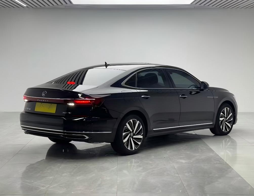 Passat 2024 Outstanding Edition 380TSI Dragon Glory Version - Huishida Trading
