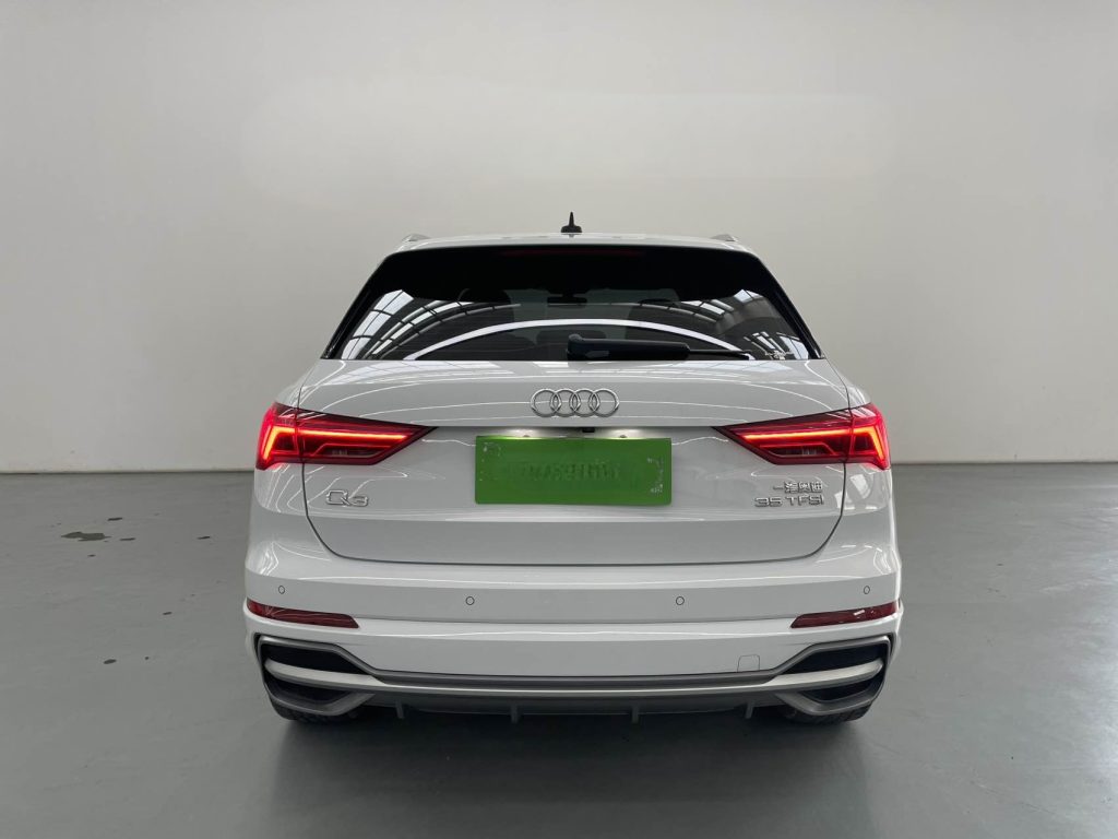 Audi Q3 2022 Model 35 TFSI Sportline - Huishida Trading