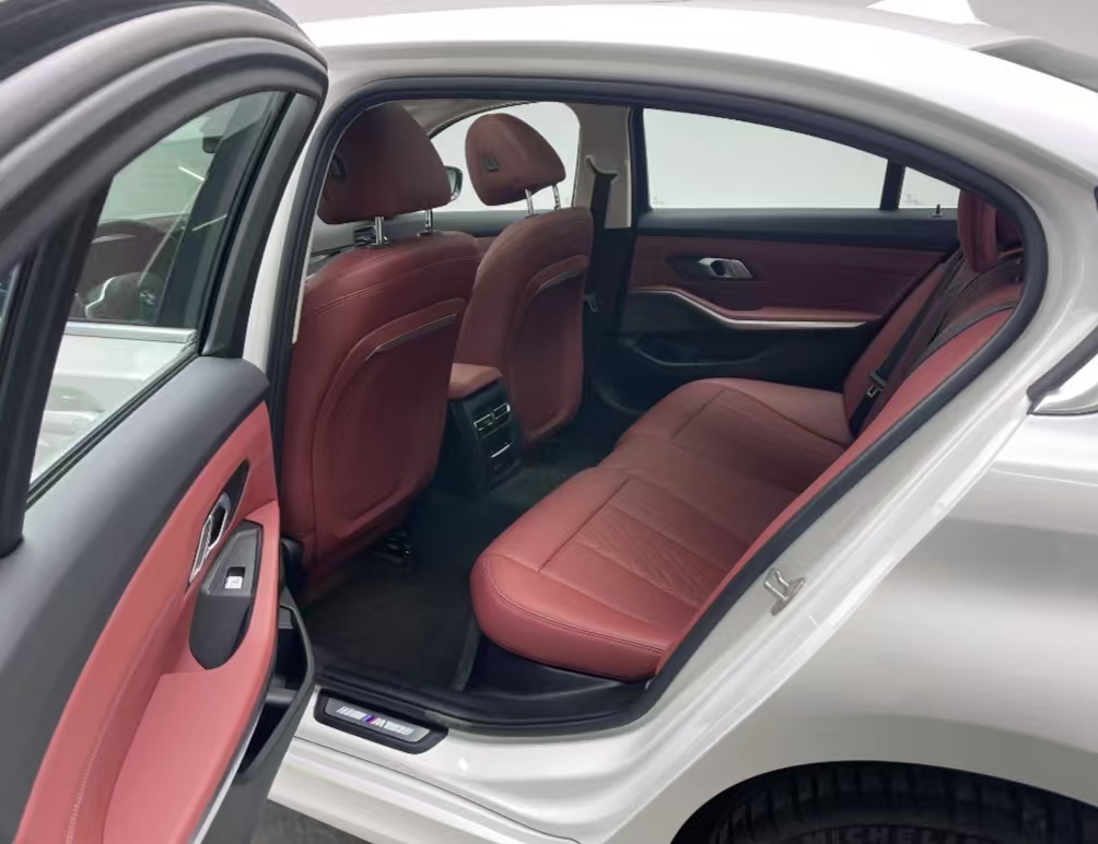 BMW 3 Series 2023 320Li M Sport Package - Huishida Trading