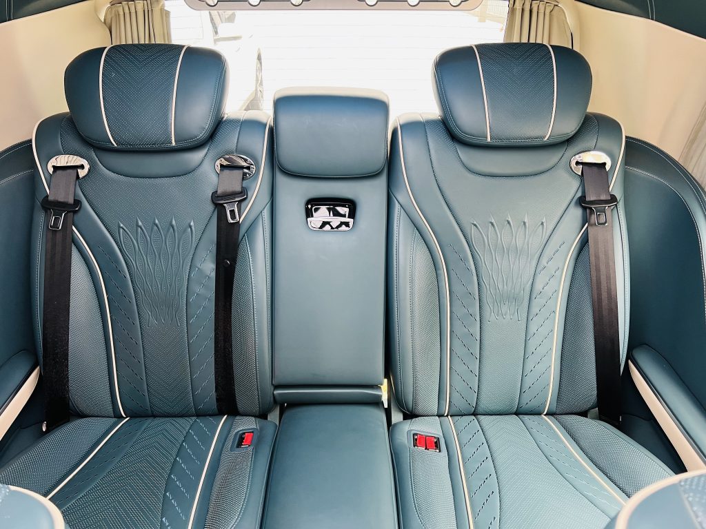 Mercedes-Benz V-Class (тюнер) 2021 V 260 L Длинная колесная база Премиум - Huishida Trading