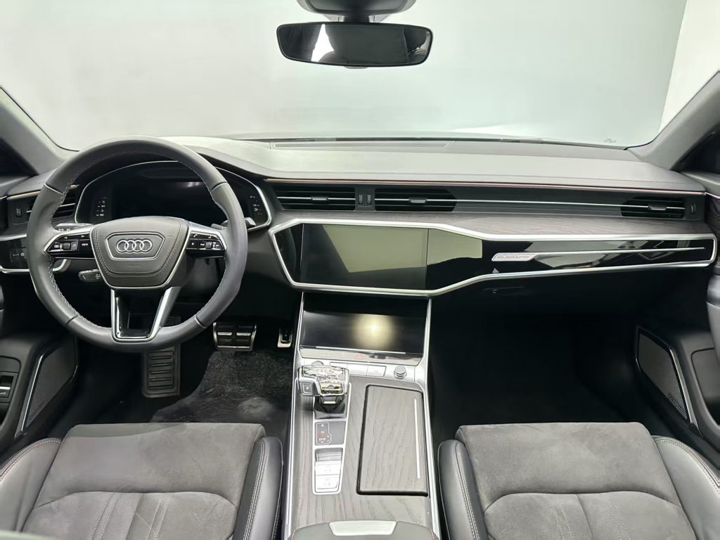 Audi A6L 2024 45 TFSI quattro Premium Sport Edition - Huishida Trading
