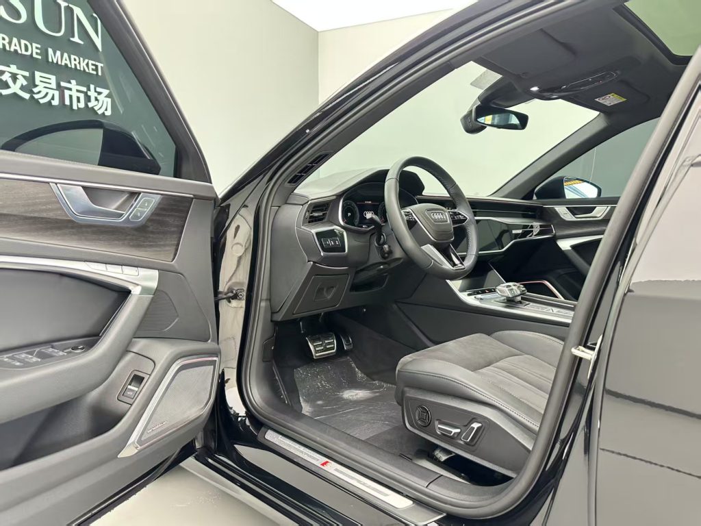 Audi A6L 2024 45 TFSI quattro Premium Sport Edition - Huishida Trading