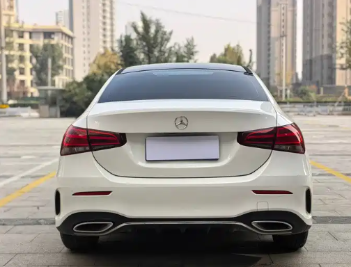 Mercedes-Benz A-Class 2021 модельного года, обновленный A 180 L Sport Sedan - Huishida Trading