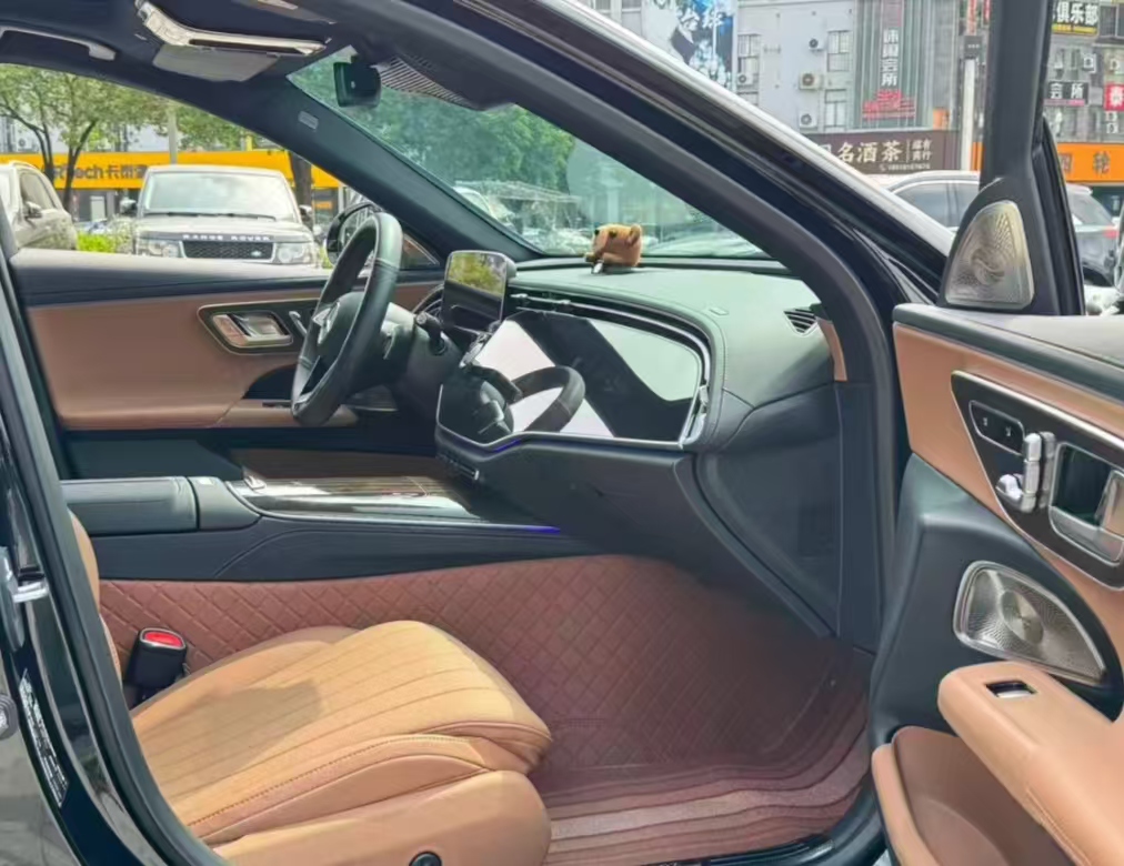Mercedes-Benz E-Class 2025 E 300L Luxury Sedan - Huishida Trading
